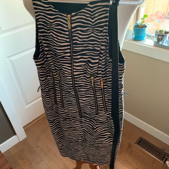 Michael Kors Dress - Picture 3 of 4